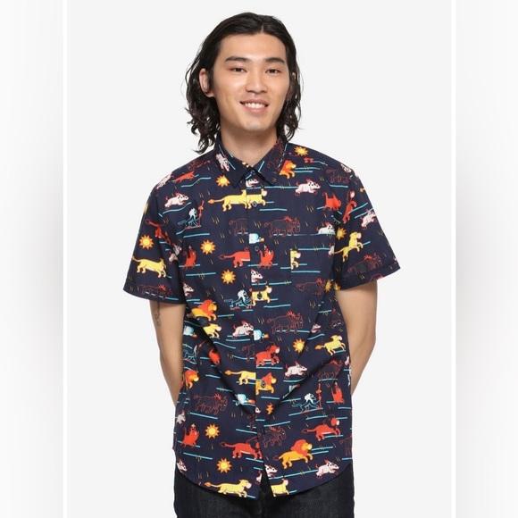 NWT Disney The Lion King Pride Lands Art Woven Button-Up Medium size - Picture 1 of 13